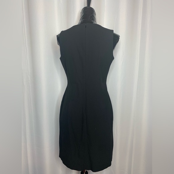 OLD Navy Fitted Stretch Career
Sheath V Neck Dress - Picture 8 of 8
